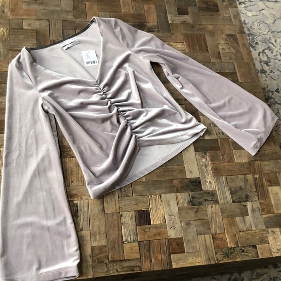 Urban Outfitters Silver Metallic Velvet Top NWT - Picture 5 of 9
